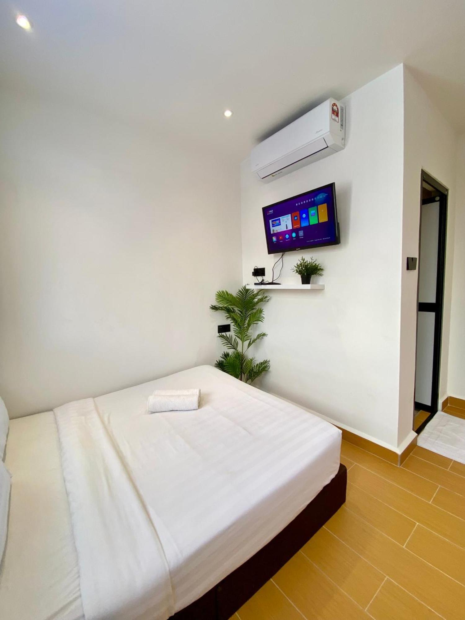 The 6N By Sky Hive Hotel George Town Eksteriør billede