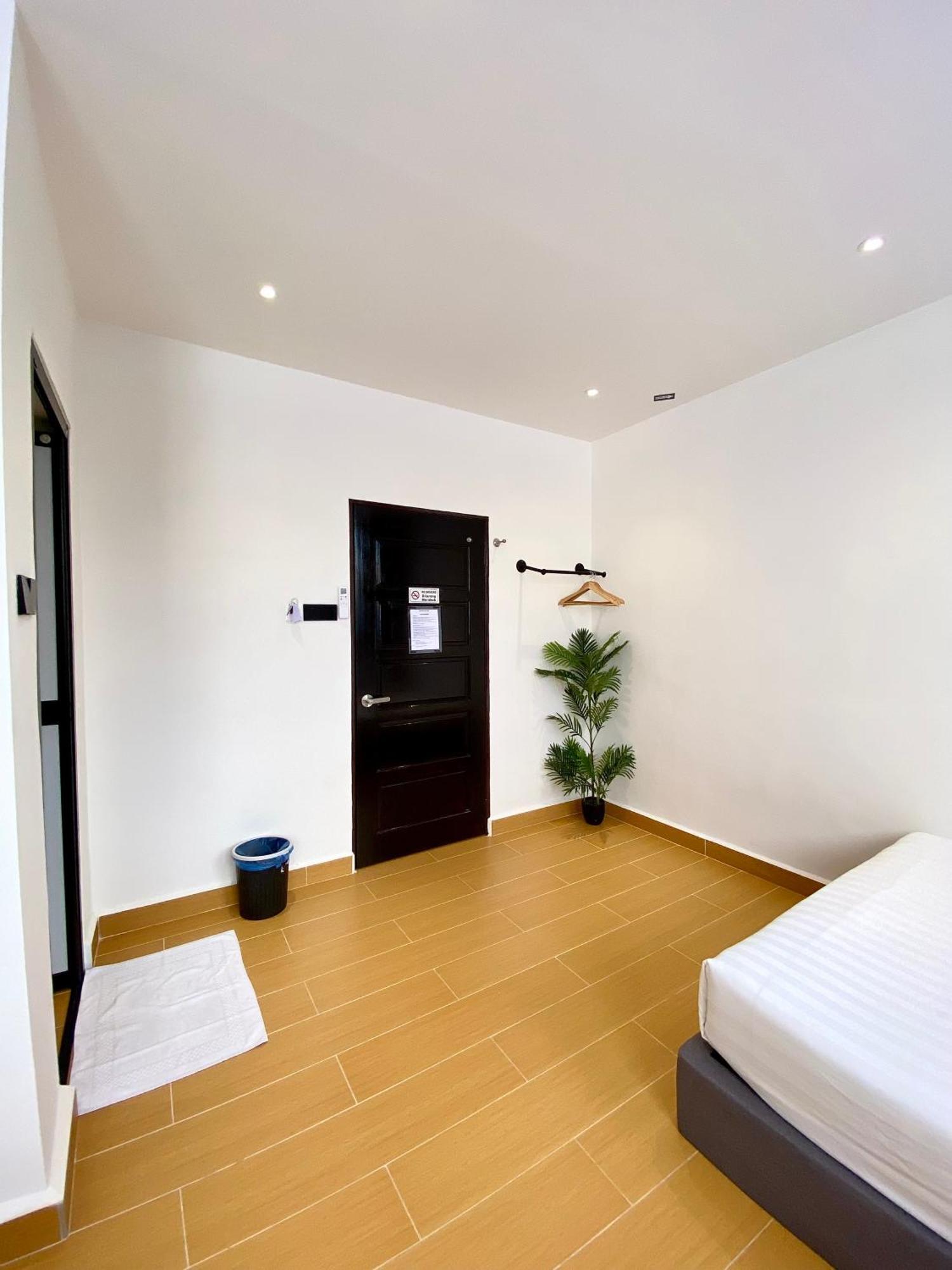 The 6N By Sky Hive Hotel George Town Eksteriør billede