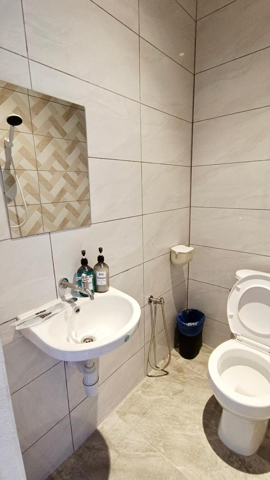 The 6N By Sky Hive Hotel George Town Eksteriør billede
