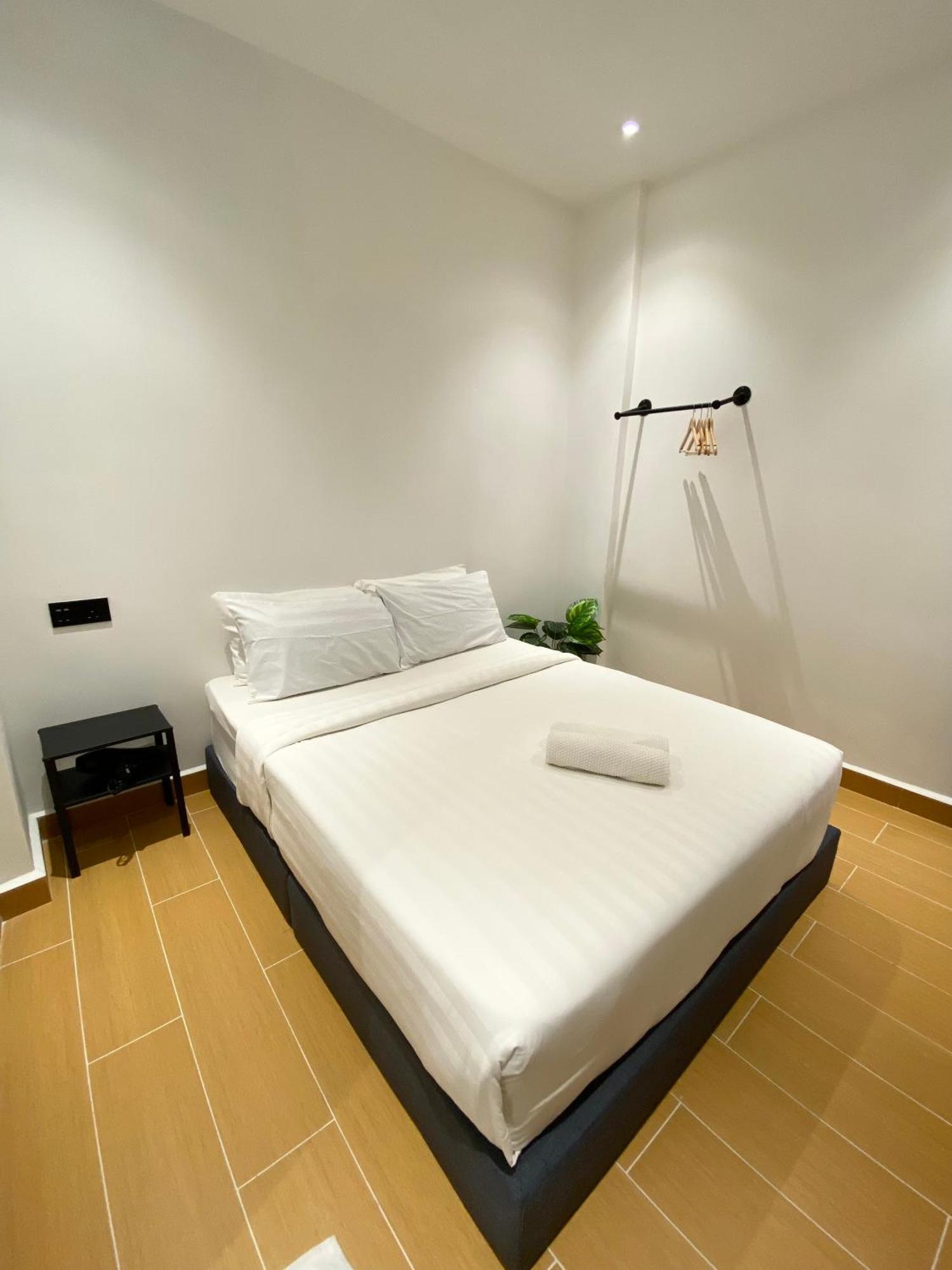 The 6N By Sky Hive Hotel George Town Eksteriør billede