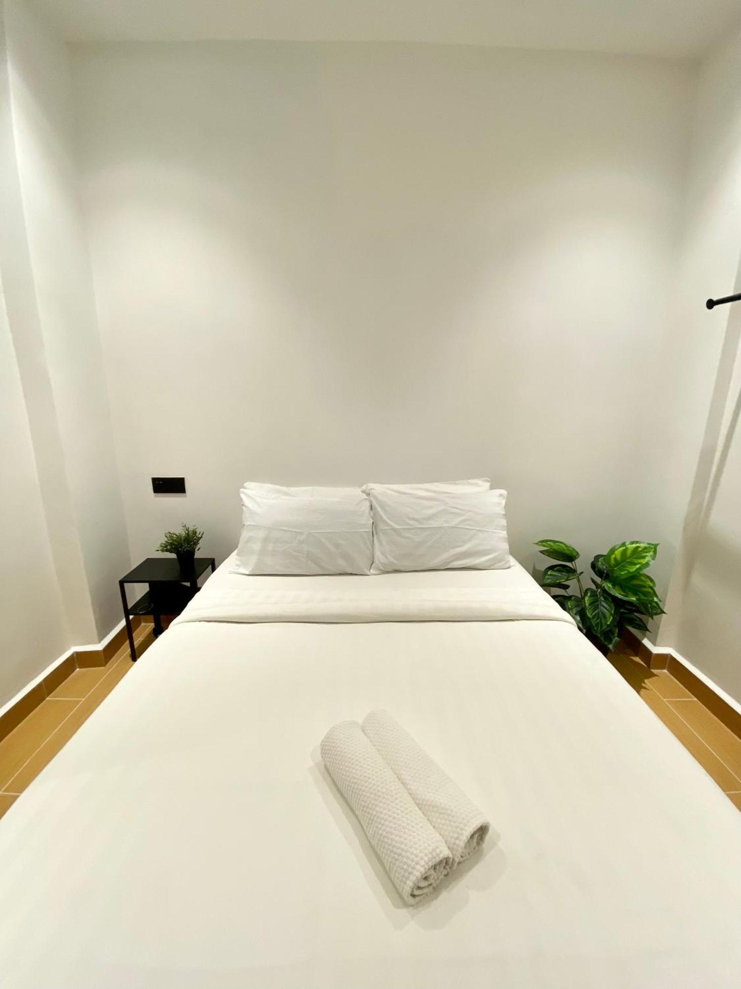 The 6N By Sky Hive Hotel George Town Eksteriør billede